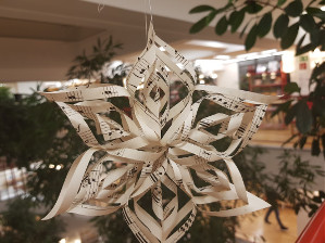 Bastel-Buch: Kunst aus alten Büchern